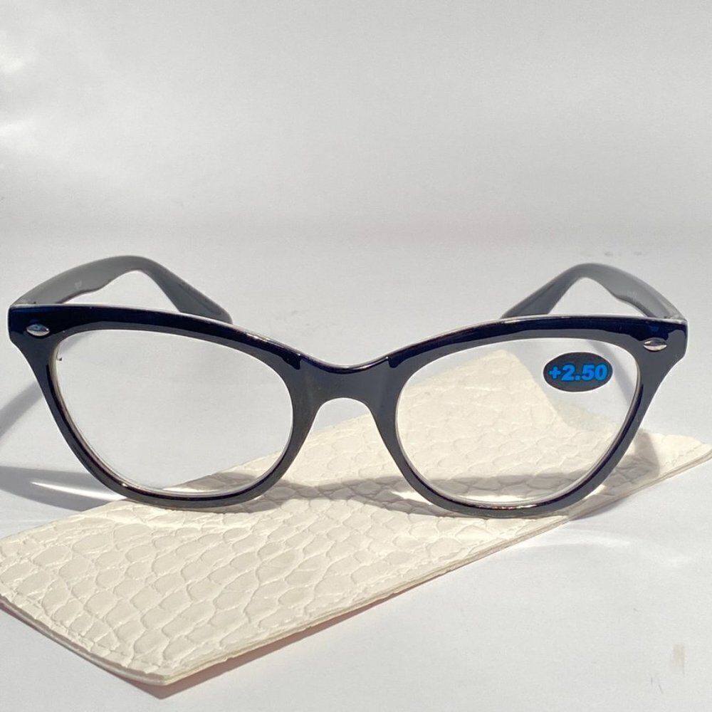 0775 Reading Glasses 2.50 Readers Black Modified Cateye Frames NWT